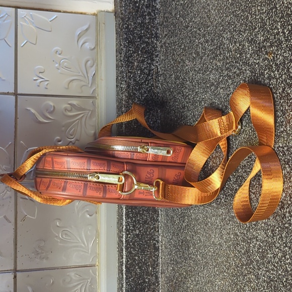 Willy Wonka And The Chocolate Factory Golden Ticket Bag - Picture 11 of 11